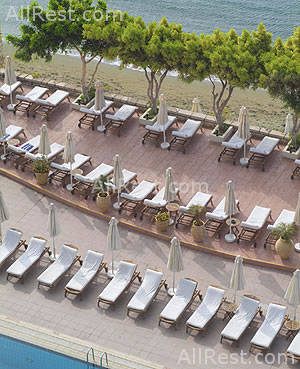 Apollonia Beach Hotel 8